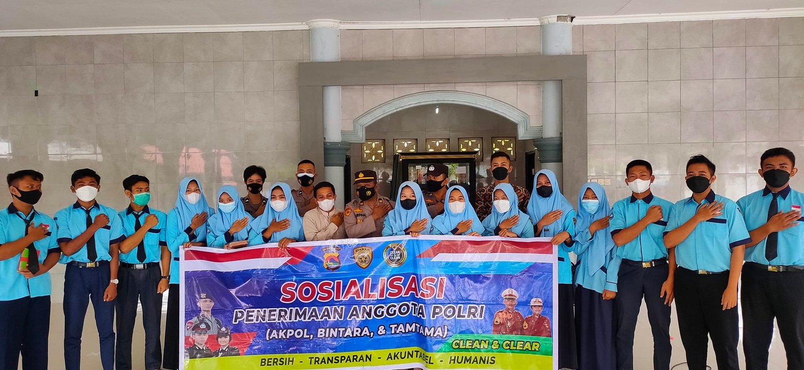 Sosialisasi Penerimaan Anggota Polri dari Polres Lombok Timur.